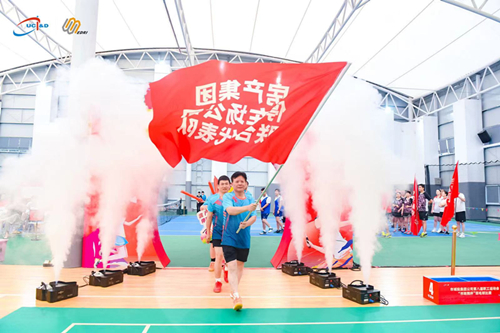 房产集团与停车场江南(中国)官方联队荣获城投羽毛球赛混...
